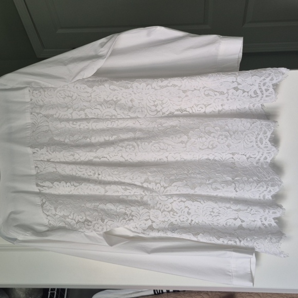 A different spin on a Classic White shirt XL with amazing lace back. EUC